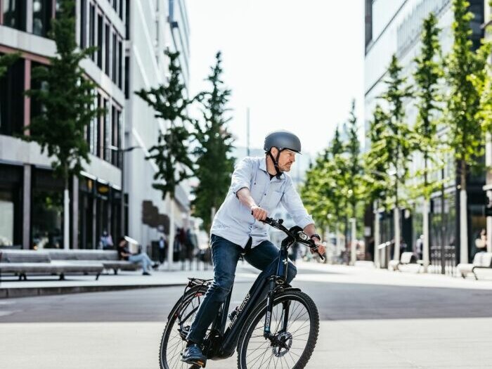 Lancement de l'initiative 31DAYS à Winterthur avec des vélos électriques Tour de Suisse