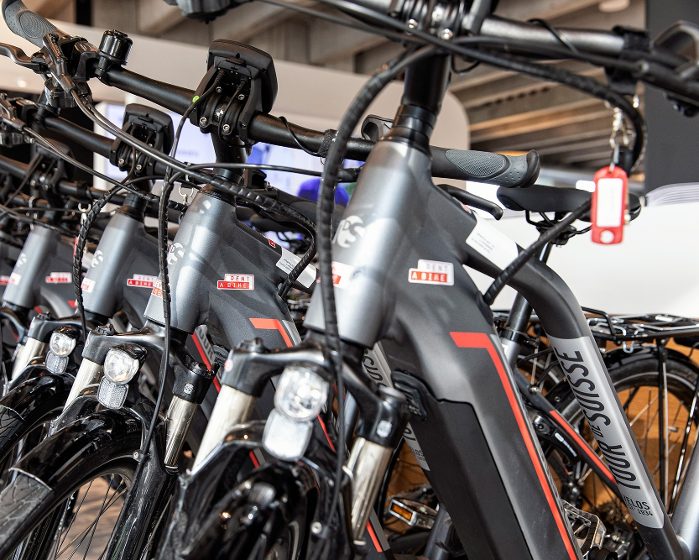 E-bike and bicycle sales